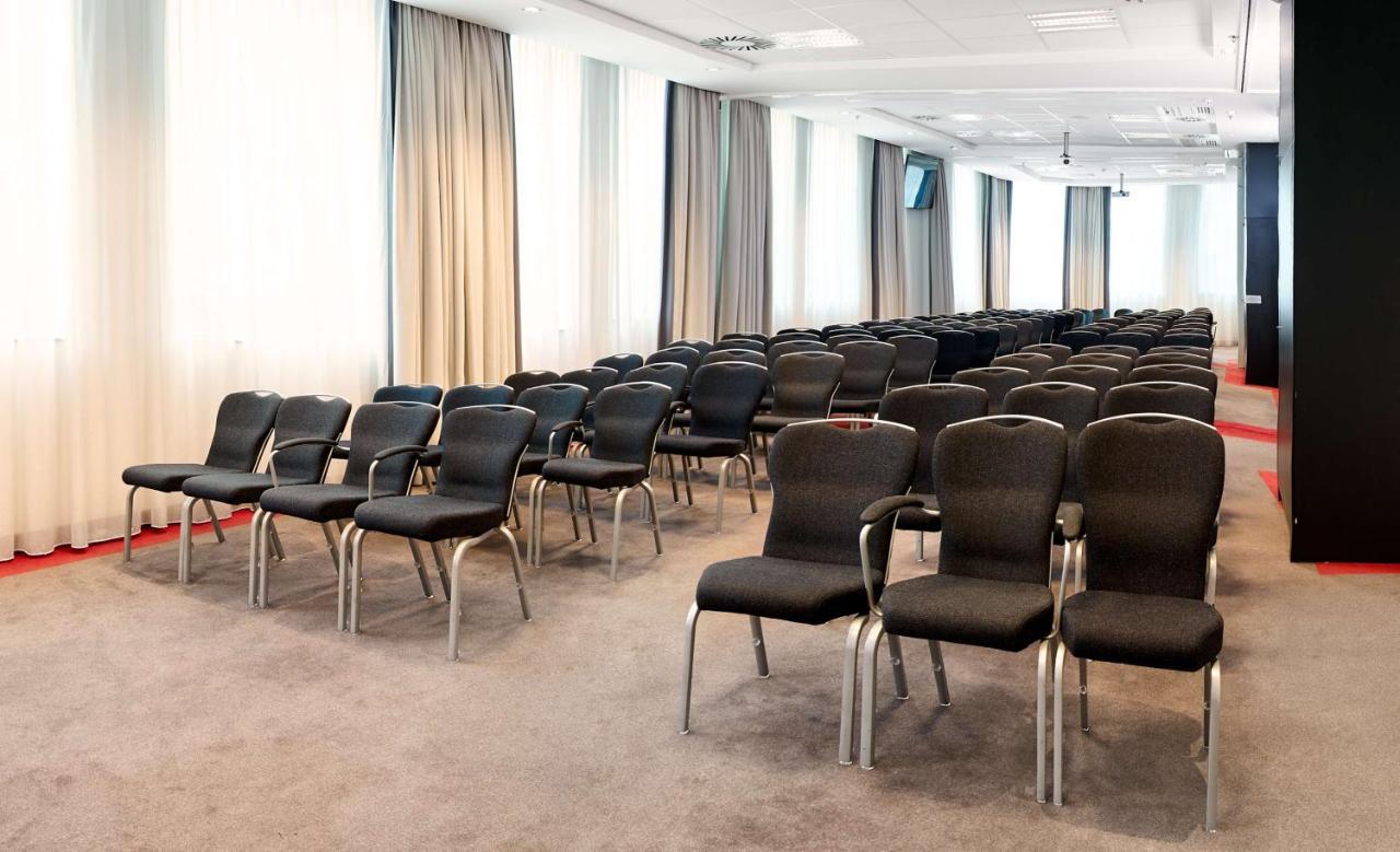 Park Inn By Radisson Brussels Centre Midi Saint-Gilles Exterior photo