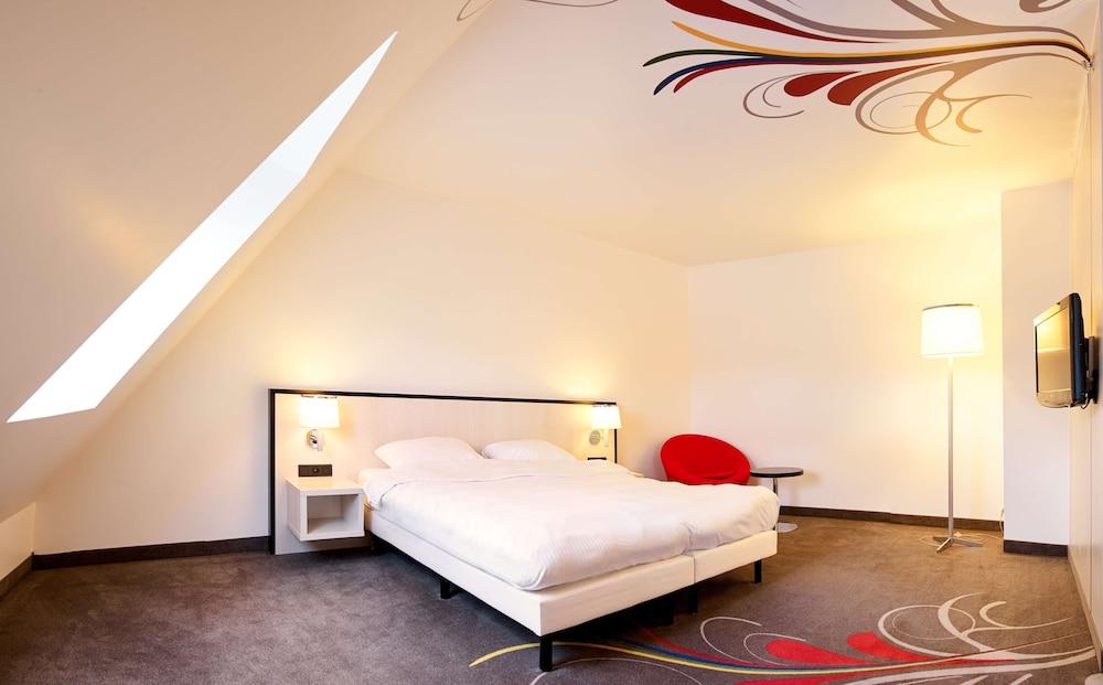 Park Inn By Radisson Brussels Centre Midi Saint-Gilles Exterior photo