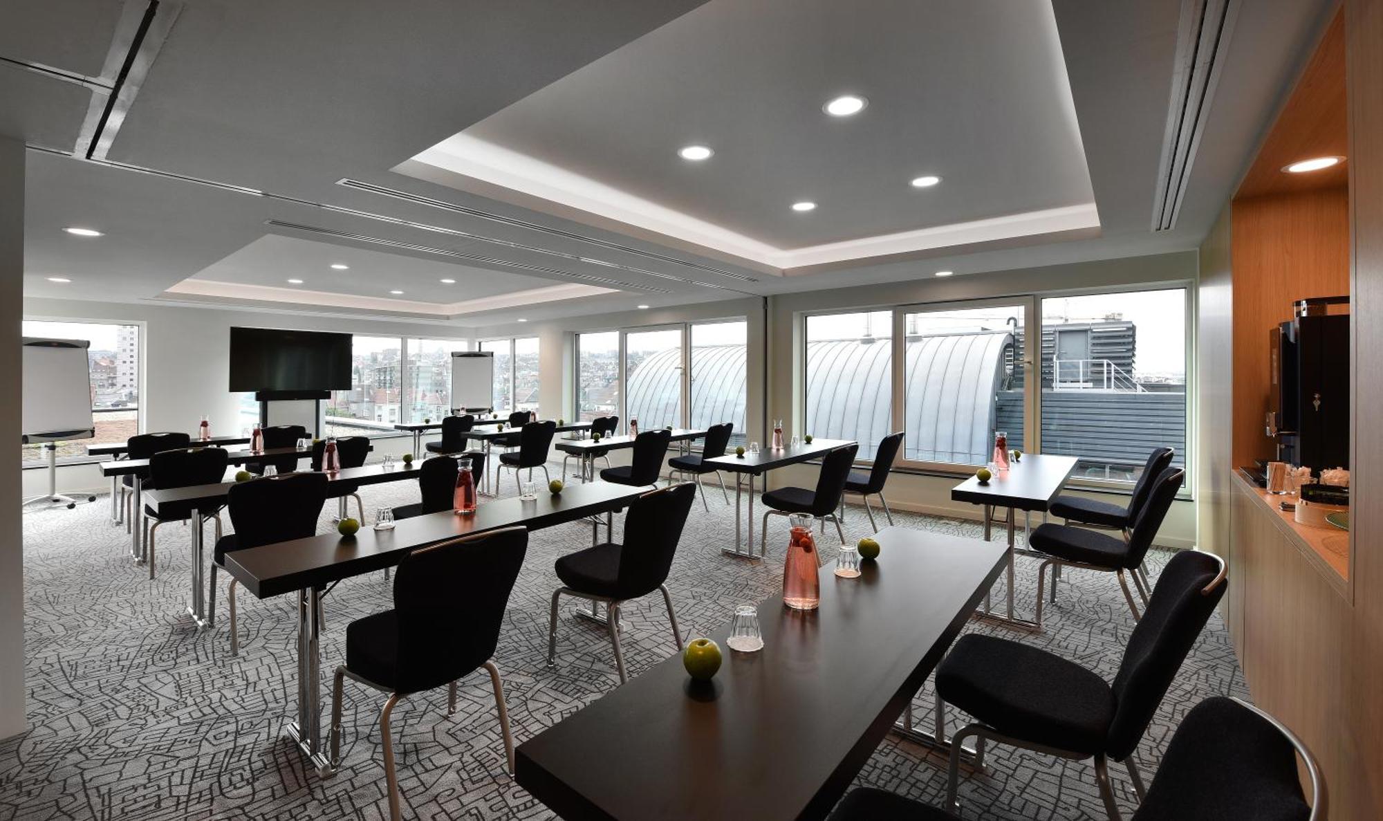 Park Inn By Radisson Brussels Centre Midi Saint-Gilles Exterior photo
