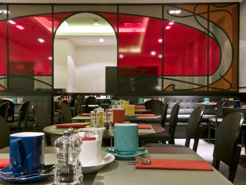 Park Inn By Radisson Brussels Centre Midi Saint-Gilles Exterior photo