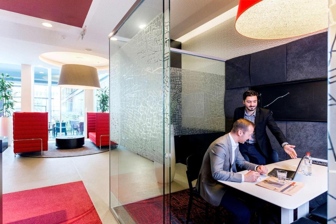 Park Inn By Radisson Brussels Centre Midi Saint-Gilles Exterior photo