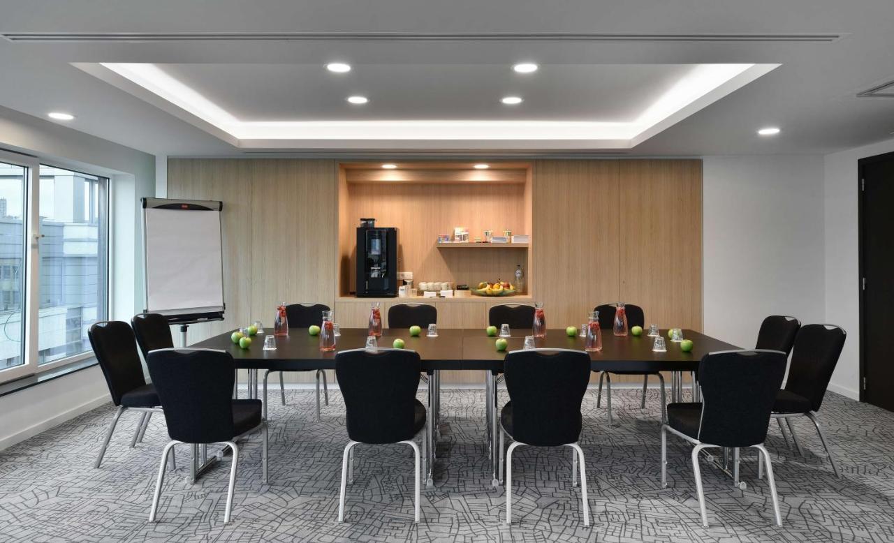 Park Inn By Radisson Brussels Centre Midi Saint-Gilles Exterior photo