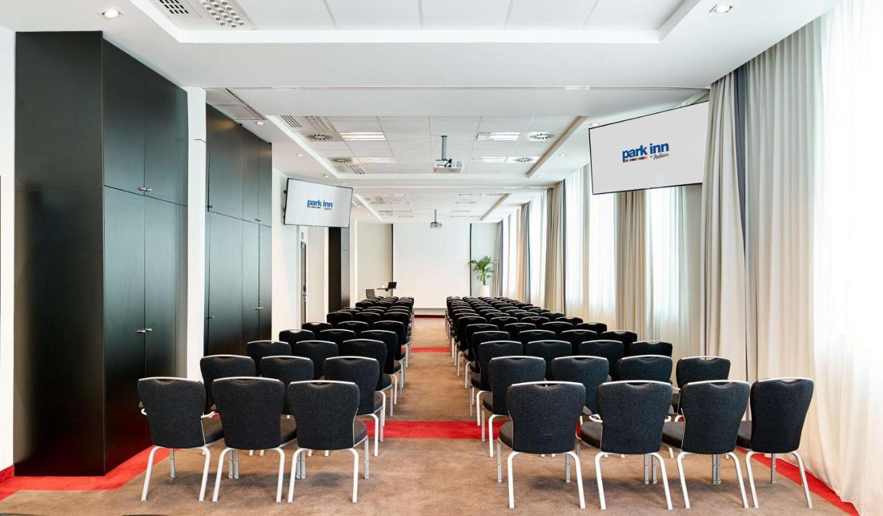 Park Inn By Radisson Brussels Centre Midi Saint-Gilles Exterior photo